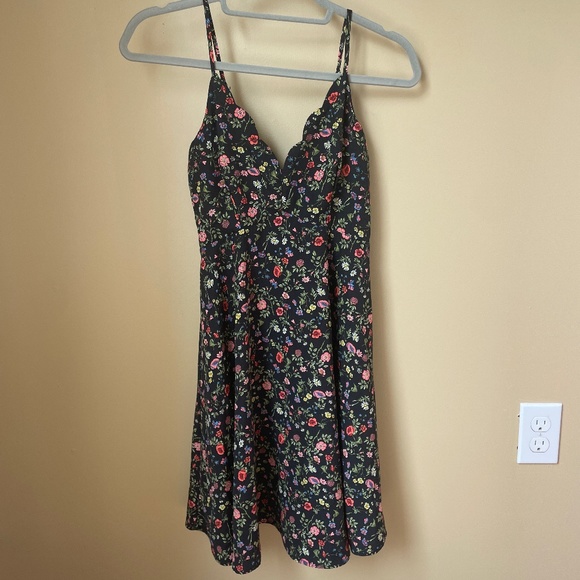 Soprano Dresses & Skirts - Black floral sundress